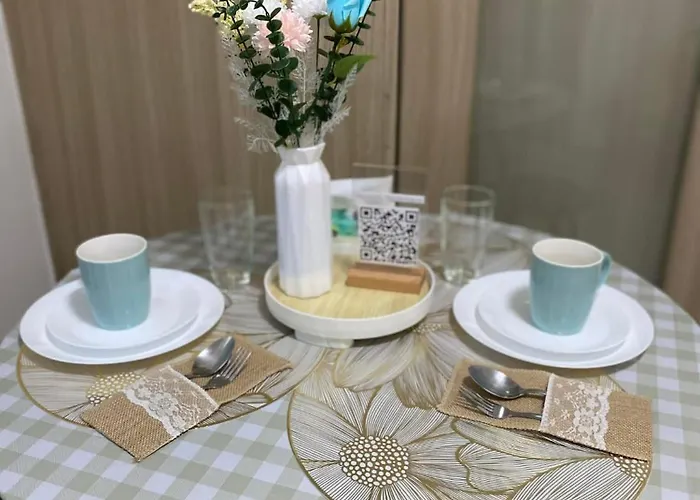 J&c Staycation 1br Unit Near Moa With Netflix Aparthotel 4*